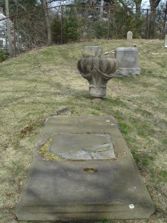 Tomb y, Zabdiel Boylston